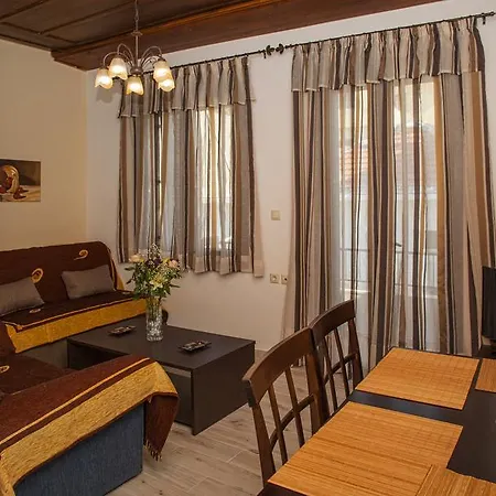 Argyro's House Apartment *
